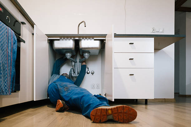 Professional Leak Detection technician working in Brookeland, TX